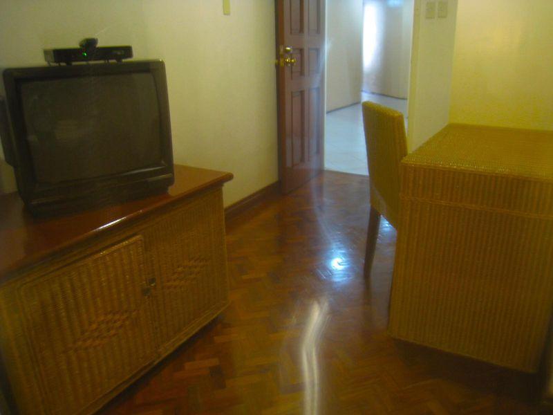 Salcedo Suites Makati City Exterior photo